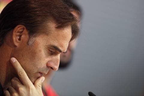 Real Madrid s head coach Julen Lopetegui attends a press conference PK Pressekonferenz held following a training session at the team s Valdebebas Sports City in Madrid, Spain, 22 October 2018. Real Madrid will face Viktoria Plzen in their UEFA Champions League soccer match on 23 October 2018. Press conference of Real Madrid !ACHTUNG: NUR REDAKTIONELLE NUTZUNG!  Copyright: xJAVIERxLIZÓNx GRAF2096 20181022-636758142440943641