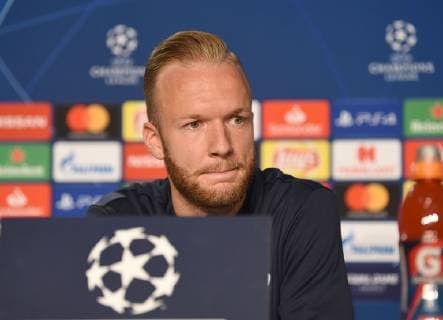 Sport Bilder des Tages 22.10.2018, xmeix, Fussball UEFA Champions League, Pressekonferenz Abschlusstraining TSG 1899 Hoffenheim - Olympique Lyon, emspor, v.l. Kevin Vogt (TSG 1899 Hoffenheim) DFL DFB REGULATIONS PROHIBIT ANY USE OF PHOTOGRAPHS as IMAGE SEQUENCES and or QUASI-VIDEO Sinsheim *** 22 10 2018 xmeix Football UEFA Champions League Press Conference Final training TSG 1899 Hoffenheim Olympique Lyon emporer Kevin Vogt TSG 1899 Hoffenheim DFL DFB REGULATIONS PROHIBIT ANY USE OF PHOTOGRAPHS as IMAGE SEQUENCES and or QUASI VIDEO Sinsheim prio:1