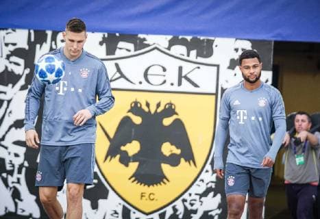 Sport Bilder des Tages l-r: Niklas Suele 4 (FC Bayern Muenchen) und Serge Gnabry 22 (FC Bayern Muenchen), Training, AEK Athen vs. FC Bayern Muenchen, Fussball, Vorrunde, Champions League, 22.10.2018 Athen Athen Griechenland