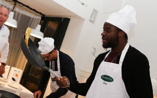 ATP-Turnier in Wien, Tennisprofis bereiten Eierpfannkuchen zu TENNIS - ATP Tennis Herren Erste Bank Open VIENNA,AUSTRIA,22.OCT.18 - TENNIS - ATP World Tour, Erste Bank Open. Image shows Frances Tiafoe (USA). GEPAxpictures xPhilippxBrem