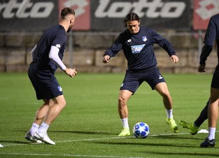 22.10.2018, xmeix, Fussball UEFA Champions League, Pressekonferenz Abschlusstraining TSG 1899 Hoffenheim - Olympique Lyon, emspor, v.l. Ermin Bicakcic (TSG 1899 Hoffenheim), Nico Schulz (TSG 1899 Hoffenheim) DFL DFB REGULATIONS PROHIBIT ANY USE OF PHOTOGRAPHS as IMAGE SEQUENCES and or QUASI-VIDEO Sinsheim