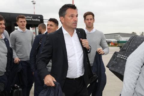 23.10.2018, Fussball, Saison 2018 2019, Champions League, Abflug des FC Schalke 04 nach Istanbul Manager Christian HEIDEL (FC Schalke 04) Düsseldorf NRW Deutschland