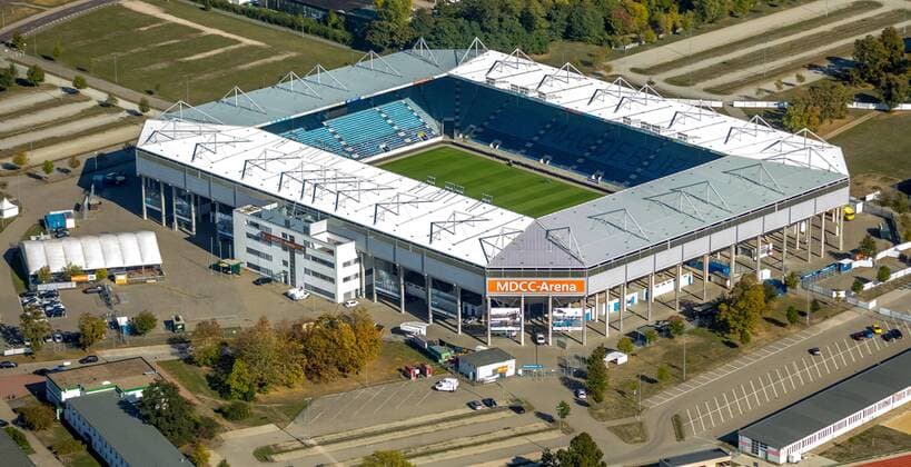 Fußball, Stadiongeschichte 1. FC Magdeburg Luftaufnahme, MDCC-Arena, Fußballstadion, Stadion des 1. FC Magdeburg e. V., Brückfeld, Magdeburg, Sachsen-Anhalt, Deutschland !ACHTUNGxMINDESTHONORARx60xEURO!