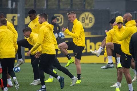 23.10.2018, xkvx, Fussball UEFA Champions League, Borussia Dortmund - Training emspor, v.l. Marius Wolf (BVB Borussia Dortmund) (DFL DFB REGULATIONS PROHIBIT ANY USE OF PHOTOGRAPHS as IMAGE SEQUENCES and or QUASI-VIDEO) Dortmund