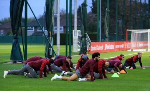 23rd October 2018, Melwood Training Complex, Liverpool, England; UEFA Champions League football, Liverpool versus Red Star Belgrade press conference PK Pressekonferenz the Liverpool squad warm up before their training session  ActionPlus12072493 DavidxBlunsden