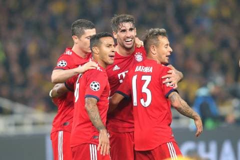 Robert Lewandowski (FC Bayern Muenchen 9) Thiago Alcantara (FC Bayern Muenchen 6) Javier Martinez (FC Bayern Muenchen 8) Rafinha (FC Bayern Muenchen 13) jubel nach dem 0:1, AEK Athen vs. FC Bayern Muenchen, Fussball, Champions League Gruppenphase, 23.10.2018 AEK Athen vs. FC Bayern Muenchen, Fussball, Champions League Gruppenphase, 23.10.2018 Athen Copyright: xLanger Eibner-Pressefotox EP_HLR