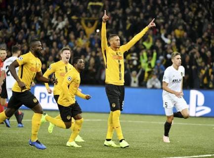 23.10.2018 Bern,Schweiz, Fussball Herren UEFA Champions League BSC Young Boys - Valencia CF Im Bild : Torjubel (YB) Guillaume Hoarau Gestik Aktion
