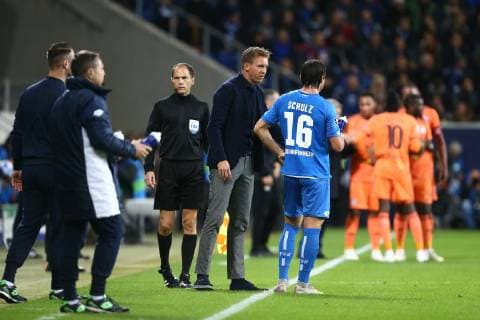 Julian Nagelsmann (Trainer TSG 1899 Hoffenheim) gibt Nico Schulz (TSG 1899 Hoffenheim) Anweisungen, TSG 1899 Hoffenheim vs Olympique Lyon, Fussball, Champions League, 23.10.2018 UEFA regulations prohibit any use of photographs as image sequences and or quasi-video. TSG 1899 Hoffenheim vs Olympique Lyon, Fussball, Champions League, 23.10.2018 Hoffenheim Copyright: xEIBNER AlexanderxNeisx EP_ANS