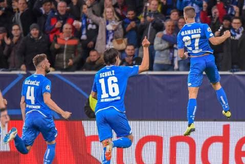 Torjubel des Torschützen Andrej Kramaric (TSG 1899 Hoffenheim), Jubel und Freude bei Ermin Bicakcic (TSG 1899 Hoffenheim) und Nico Schulz (TSG 1899 Hoffenheim). Deutschland, Sinsheim, 23.10.2018, Fussball, UEFA Champions League, Matchday 3: TSG 1899 Hoffenheim vs Olympique Lyon, Rhein-Neckar-Arena DFL DFB REGULATIONS PROHIBIT ANY USE OF PHOTOGRAPHS AS IMAGE SEQUENCES AND OR QUASI-VIDEO.