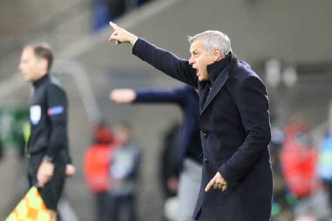 23.10.2018, xtvx, Fussball UEFA Champions League, TSG 1899 Hoffenheim - Olympique Lyon emspor, v.l. Trainer Bruno Genesio (Olympique Lyon) gibt Anweisungen, gestikuliert, mit den Armen gestikulieren gives instructions, gesticulates (DFL DFB REGULATIONS PROHIBIT ANY USE OF PHOTOGRAPHS as IMAGE SEQUENCES and or QUASI-VIDEO) Sinsheim