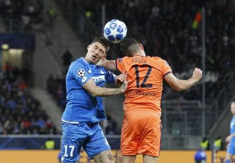 V.li. Steven Zuber (Hoffenh), Jordan Ferri (Lyon) . 1899 Hoffenheim-Olympique Lyon . Sinsheim, GER, .1230.2018 , 3. Spieltag, Fussball Champions League 2018 2019.