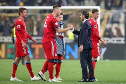 Niklas Suele (FC Bayern Muenchen 4) Trainer Niko Kovac (FC Bayern Muenchen) Leon Goretzka ( FC Bayern Muenchen 18 ) nach dem Sieg, AEK Athen vs. FC Bayern Muenchen, Fussball, Champions League Gruppenphase, 23.10.2018 AEK Athen vs. FC Bayern Muenchen, Fussball, Champions League Gruppenphase, 23.10.2018 Athen Copyright: xEIBNER HarryxLangerx EP_HLR