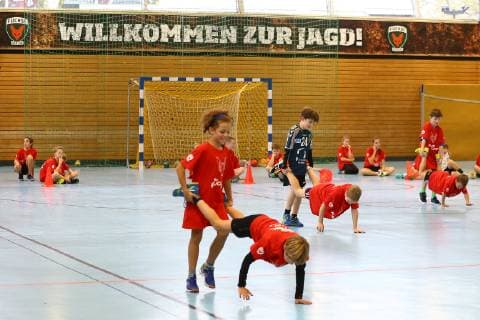 Handball, Herren, 1. Bundesliga, Saison 2018 19, Ferien-Camp der Füchse Berlin, Special Wettkämpfer während des Camps, 23.10.18, Copyright: xMichaelxHundtx xMatthiasxKochx