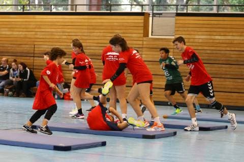 Handball, Herren, 1. Bundesliga, Saison 2018 19, Ferien-Camp der Füchse Berlin, Special Wettkämpfer während des Camps, 23.10.18, Copyright: xMichaelxHundtx xMatthiasxKochx