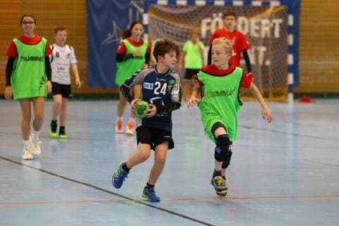 Handball, Herren, 1. Bundesliga, Saison 2018 19, Ferien-Camp der Füchse Berlin, Trainingsspiel der Kinder, 23.10.18, Copyright: xMichaelxHundtx xMatthiasxKochx