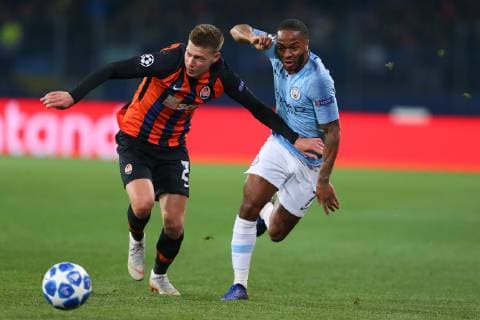 KHARKOV, UKRAINE - OCTOBER 23: Raheem Sterling of Manchester City battles for the ball with Mykola Matviyenko of Shakhtar Donetsk during the Group F match of the UEFA Champions League between FC Shakhtar Donetsk and Manchester City at Metalist Stadium on October 23, 2018 in Kharkov, Ukraine.  Copyright: xOleksandrxOsipovx
