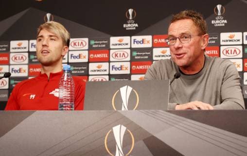 RB Leipzig - PK Euro League Leipzig, 24.10.2018, Red Bull Arena, Fussball, UEFA Europa League , PK am Vortag des Spiels RB Leipzig (GER) vs. Celtic Glasgow (SCO) , Im Bild v.l.: Kevin Kampl (RB Leipzig Player) und Ralf Rangnick, RB Leipzig Cheftrainer und Sportdirektor ,