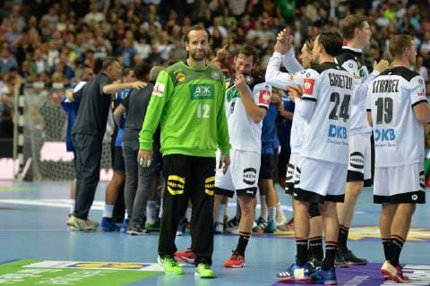 Handball, Herren, EM-Qualifikationsspiel in Wetzlar, Saison 2018 19, Deutschland - Israel, Jubel nach dem Abpfiff, TW Silvio Heinevetter (Nr. 12, Deutschland), Patrick Groetzki (Nr. 24, Deutschland), Martin Strobel (Nr. 19, Deutschland), 24.10.18, Copyright: xMichaelxHundtx xMatthiasxKochx