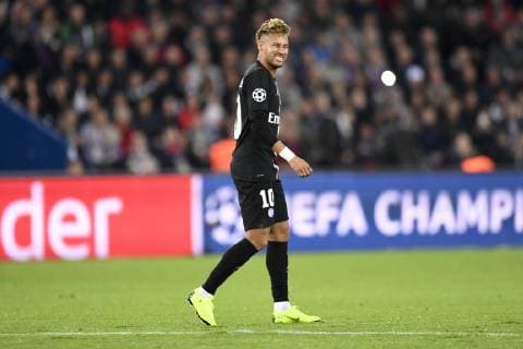 10 NEYMAR JR (PSG) - BLESSURE FOOTBALL : Paris SG vs Naples - Ligue des Champions - 24 10 2018 AnthonyBIBARD FEP Panoramic 