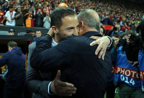Galatasaray s Fatih Terim and Schalke s Domenico Tedesco during Galatasaray - Schalke UEFA Champions League game at Turk Telekom Arena, 25th Oct. 2018  Copyright: TolgaxAdanali 16155218