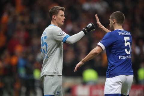 24.10.2018, Fussball, Saison 2018 2019, Champions League, 3. Spieltag - Galatasaray Istanbul - FC Schalke 04 v. l. Alexander NÜBEL (FC Schalke 04), Matija NASTASIC (FC Schalke 04) Istanbul Türk Telekom Stadyumu Türkei