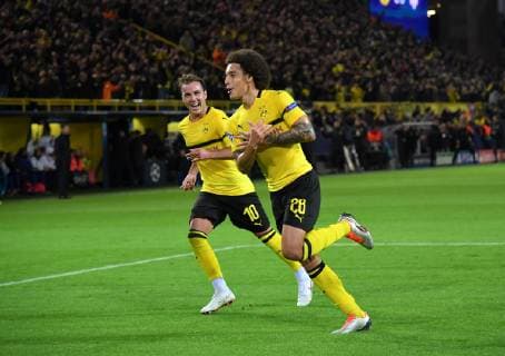 24.10.2018, Fussball, UEFA Champions League, Saison 2018 2019, Vorrunde, 3. Spieltag, Borussia Dortmund - Atletico Madrid, Jubel Axel Witsel (Borussia Dortmund), re., und Mario Goetze, Mario Götze (Borussia Dortmund)