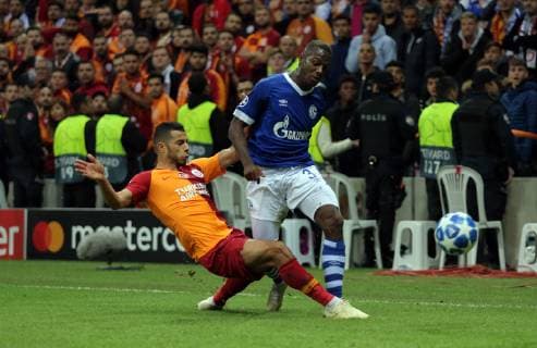 Schalke s Hamza Mendyl during Galatasaray - Schalke UEFA Champions League game at Turk Telekom Arena, 25th Oct. 2018  Copyright: TolgaxAdanali 16155264