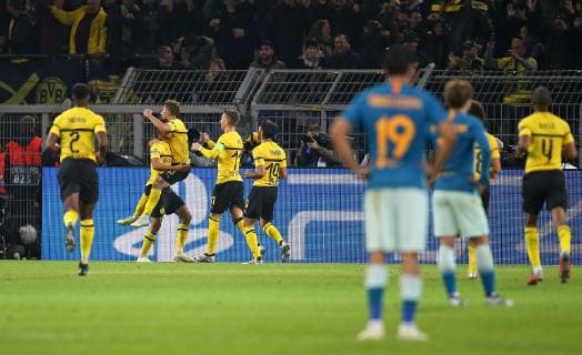 24.10.2018, Fussball UEFA Champions League 2018 2019, Gruppenphase, 3.Spieltag, Borussia Dortmund - Atletico Madrid, im Signal-Iduna-Park Dortmund. Jubel Dortmund zum Tor zum 2:0