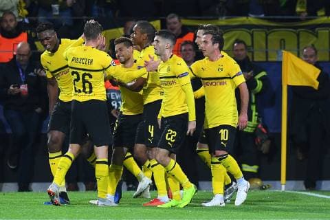 Sport Bilder des Tages Fußball Champions League Gruppenphase 3. Spieltag Borussia Dortmund - Atletico Madrid am 24.10.2018 im Signal Iduna Park in Dortmund Torjubel zum 2:0 durch Raphael Guerreino ( Dortmund )( Dortmund ) DFL DFB regulations prohibit any use of photographs as image sequences and or quasi-video.