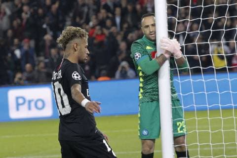 Deception de Neymar Jr ( PSG ) - David Ospina ( SSC Napoli ) FOOTBALL : PSG Vs Naples - Ligue des Champions - 24 10 2018 MichaelBaucher Panoramic 