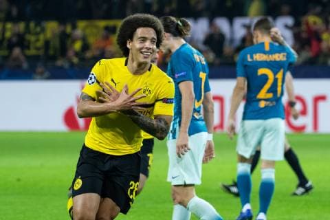 24.10.2018, xkvx, Fussball UEFA Champions League, Borussia Dortmund - Atletico Madrid emspor, v.l. Torjubel, Goal celebration, celebrate the goal zum 1:0 durch Axel Witsel (BVB Borussia Dortmund) (DFL DFB REGULATIONS PROHIBIT ANY USE OF PHOTOGRAPHS as IMAGE SEQUENCES and or QUASI-VIDEO) Dortmund
