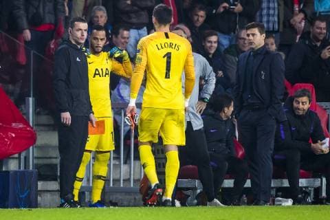 EINDHOVEN, PSV Eindhoven - Tottenham Hotspur FC 2-2, football, Champions League, season 2018-2019, 24-10-2018, Philips Stadium, Tottenham Hotspur player Hugo Lloris (M) goes off with a red card, he is replaced by Tottenham Hotspur player Michel Vorm (2L), Tottenham Hotspur coach Mauricio Pochettino (R) PSV - Tottenham Hotspur  x2565893x