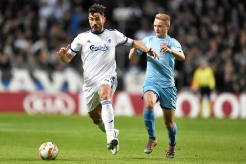 Sotirios Papagiannopoulos (4), FC Koebenhavn og Jan Matousek, Slavia Prag i Europa League gruppespil: FC Koebenhavn - Slavia Prag I Telia Parken torsdag den 25 oktober 2018. , Denmark  Copyright: LiselottexSabroex COP101 spdk20181025-193819-L