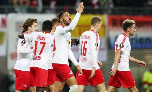 RB Leipzig - Celtic Glasgow Fussball Euro League Leipzig, 25.10.2018, Red Bull Arena, Fussball, UEFA Europa League , Gruppe B, Spieltag 3 , RB Leipzig (GER) vs. Celtic FC Glasgow FC (SCO) , Leipziger Torjubel nach dem 1:0 durch Torschütze Matheus Cunha (mi., 20, RB Leipzig). , UEFA æregulations prohibit any use of photographs as image sequences and or quasi-video.
