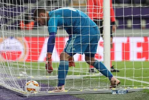 Anderlecht s goalkeeper Thomas Didillon looks dejected during the match between Belgian soccer team RSC Anderlecht and Turkish team Fenerbahce, Thursday 25 October 2018 in Anderlecht on the third day of the UEFA Europa League group stage, in group D. VIRGINIExLEFOUR  x05455146x