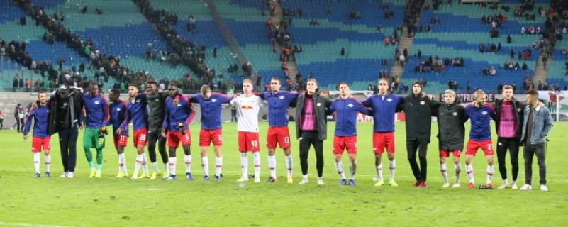 Sport Bilder des Tages RB Leipzig - Celtic Glasgow Fussball Euro League Leipzig, 25.10.2018, Red Bull Arena, Fussball, UEFA Europa League , Gruppe B, Spieltag 3 , RB Leipzig (GER) vs. Celtic FC Glasgow FC (SCO) 2:0 (2:0) , Im Bild: Schlussjubel RB Leipzig. , UEFA æregulations prohibit any use of photographs as image sequences and or quasi-video.
