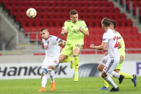 TRNAVA 25.10.2018 PILKA NOZNA FOOTBALL LIGA EUROPY - UEFA EUROPA LEAGUE SPARTAK TRNAVA - DINAMO ZAGRZEB ZAGREB NZ. MATUS CONKA (SPARTAK) DAMIAN KADZIOR (DINAMO) FOT. MICHAL CHWIEDUK FOKUSMEDIA.COM.PL NEWSPIX.PL --- Newspix.pl  181025CHW055