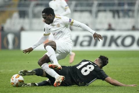 Genk s Joseph Paintsil and Besiktas Tolgay Arslan fight for the ball during the match between Belgian soccer team KRC Genk and Turkish club Besiktas, in Istanbul, Turkey, Thursday 25 October 2018 on the third day of the UEFA Europa League group stage, in group I. YORICKxJANSENS  x05455228x