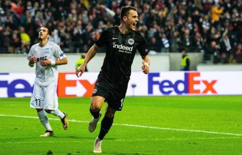 25.10.2018, xfux, Fussball UEFA Europa League, Eintracht Frankfurt - Apollon Limassol FC, emspor, v.l. Filip Kostic (Eintracht Frankfurt) Torjubel, Goal celebration, celebrate the goal zum 1:0 Frankfurt am Main