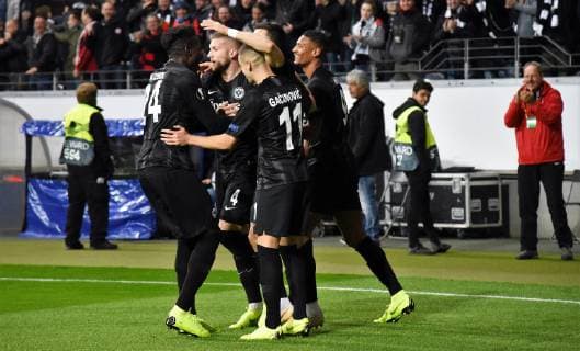 Fußball, EL, Eintracht Frankfurt - Apollon Limassol 25.10.2018 GER, Frankfurt am Main, Commerzbankarena Saison 2018 2019, 1. Bundesliga, Europa League: Eintracht Frankfurt - Apollon Limassol Torjubel nach dem Tor zum 1:0 durch Filip Kostic (10, Eintracht Frankfurt) DFL regulations prohibit any use of photographs as image sequences and or quasi-video