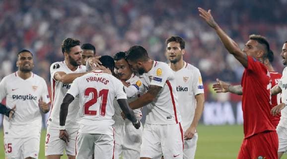Sevilla FC s players jubilate the first goal of the team during the UEFA Europa League match between Sevilla FC and Akishar, at the Sanchez Pizjuan stadium, in Seville, Andalusia, Spain, 25 October 2018. Sevilla FC vs. Akishar !ACHTUNG: NUR REDAKTIONELLE NUTZUNG!  Copyright: xJosexManuelxVidalx SEV02 20181025-636761012281702688