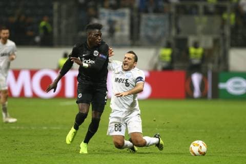 Georgios Vasiliou (Limassol) im Zweikampf mit Danny da Costa (Frankfurt) Eintracht Frankfurt vs Apollon Limassol, Fussball, Europa League, 25.10.2018 Eintracht Frankfurt vs Apollon Limassol, Fussball, Europa League, 25.10.2018 Frankfurt Copyright: xEIBNER RenexWeissx EP_RWS
