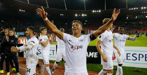 25.10.2018 Stadion Letzigrund Zürich , SCHWEIZ , Saison 2018 2019 Herren Fussball UEFA Europa League FC Zürich - Bayer 04 Leverkusen Schlussjubel Kevin Rüegg (FCZ)