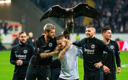 Sport Bilder des Tages 25.10.2018, xfux, Fussball UEFA Europa League, Eintracht Frankfurt - Apollon Limassol FC, emspor, v.l. Marc Stendera (Eintracht Frankfurt), Marco Russ (Eintracht Frankfurt), Mijat Gacinovic (Eintracht Frankfurt), Ante Rebic (Eintracht Frankfurt), Luka Jovic (Eintracht Frankfurt) jubeln jubelt nach Spielende. Frankfurt am Main