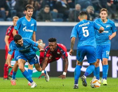 October 25, 2018 - Saint Petersburg, Russia - LuoÂ­s Neto of FC Zenit Saint Petersburg (L) and Samuel Kalu of FC Girondins de Bordeaux vie for the ball during the Group C match of the UEFA Europa League between FC Zenit Saint Petersburg and FC Girondins de Bordeaux at Saint Petersburg Stadium on October 25, 2018 in St.Petersburg, Russia. Zenit Saint Petersburg v FC Girondins de Bordeaux - UEFA Europa League: Group C  - ZUMAn230 20181025_zaa_n230_372 Copyright: xIgorxRussakx