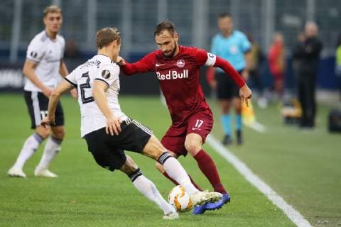SOCCER - UEFA EL, RBS vs Rosenborg SALZBURG,AUSTRIA,25.OCT.18 - SOCCER - UEFA Europa League, group stage, Red Bull Salzburg vs Rosenborg BK. Image shows Vegar Eggen Hedenstad (Rosenborg) and Andreas Ulmer (RBS). GEPAxpictures xMathiasxMandl