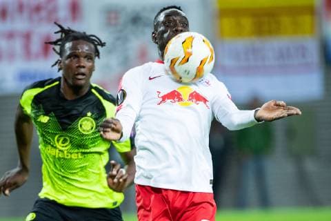 25.10.2018, xkvx, Fussball UEFA Europa League, RB Leipzig - Celtic Glasgow emspor, v.l. Dedryck Boyata (Celtic Glasgow), Jean-Kevin Augustin (RB Leipzig) (DFL DFB REGULATIONS PROHIBIT ANY USE OF PHOTOGRAPHS as IMAGE SEQUENCES and or QUASI-VIDEO) Leipzig