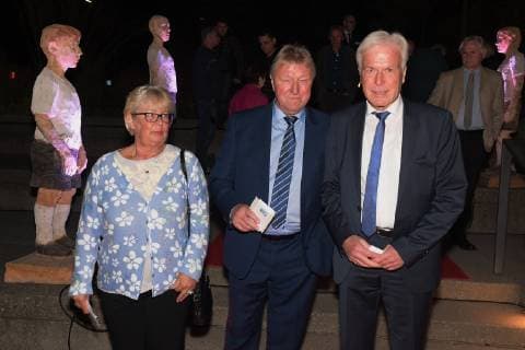 Kicker Herausgeber und Laudator Rainer Holzschuh mit Angelika und Horst Hrubesch Walther Bensemann-Preis 2018 Nuernberg Copyright: xEIBNER RZYx EP_RZY