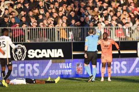 28 TANGUY NDOMBELE (OL) - DECEPTION - CARTON JAUNE FOOTBALL : Angers vs Lyon - Ligue 1 Conforama - 27 10 2018 AnthonyBIBARD FEP Panoramic 