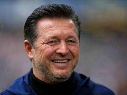Hamburg, Germany, 21.10.2018, 2. Bundesliga 10. Spieltag, Hamburger SV - VfL Bochum, Trainer Christian Titz (Hamburg) lacht ( DeFodi502